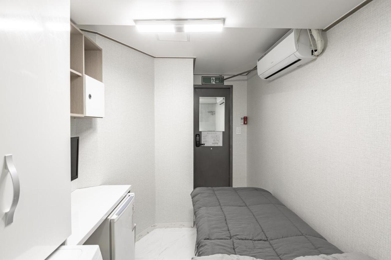 Guest house I *